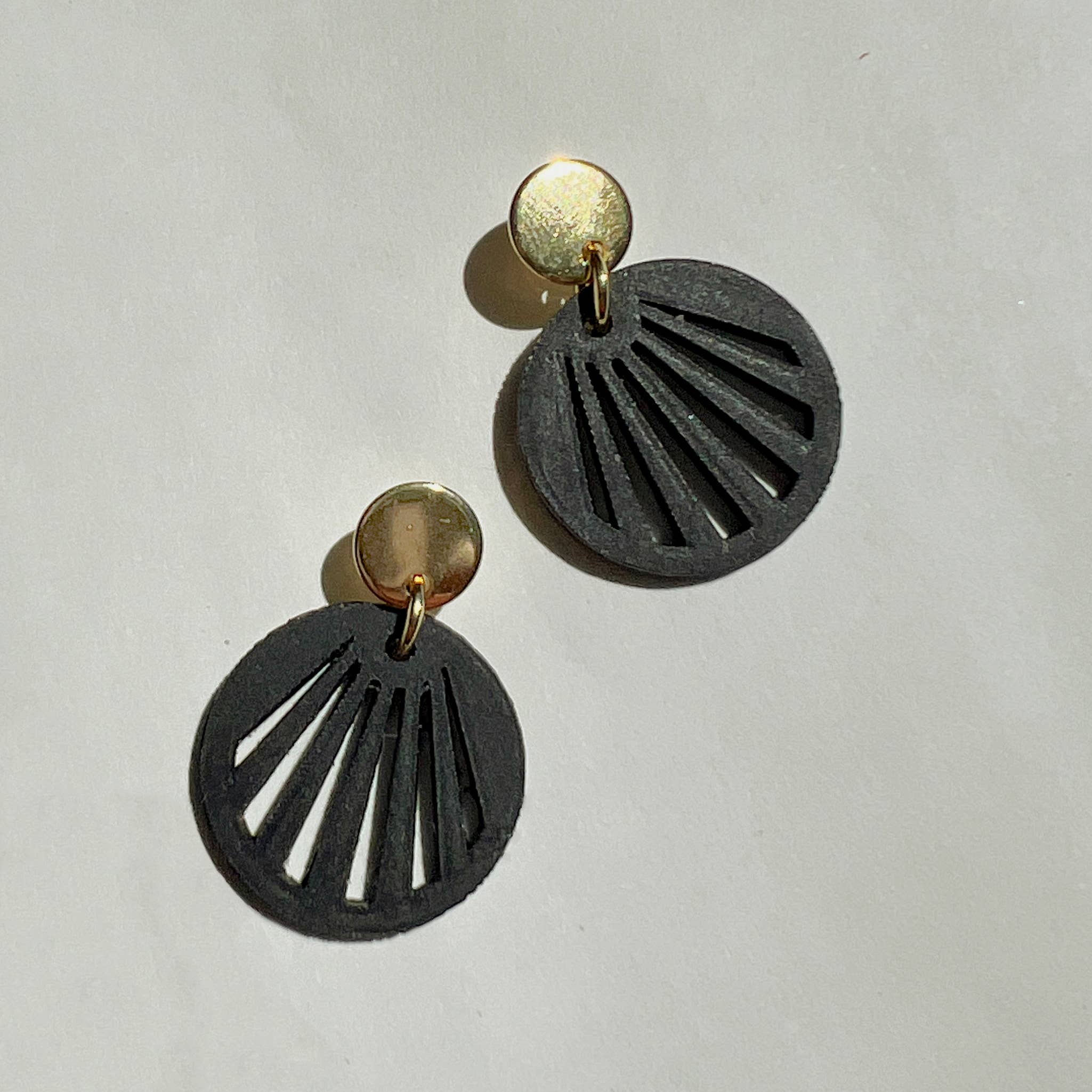 Mingled RADIANCE | Minimalist Gold and Black Dangle Earrings