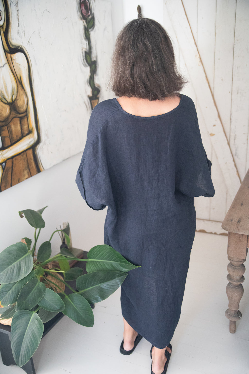 Linen Dress V Neck Knot Midi Made in Italy Black